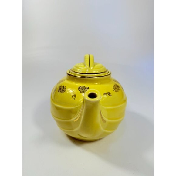 Hall Teapot Vintage #0799 Canary With Gold Trim Leaves & Acorns Hook Lid 6 Cups - Picture 2 of 16
